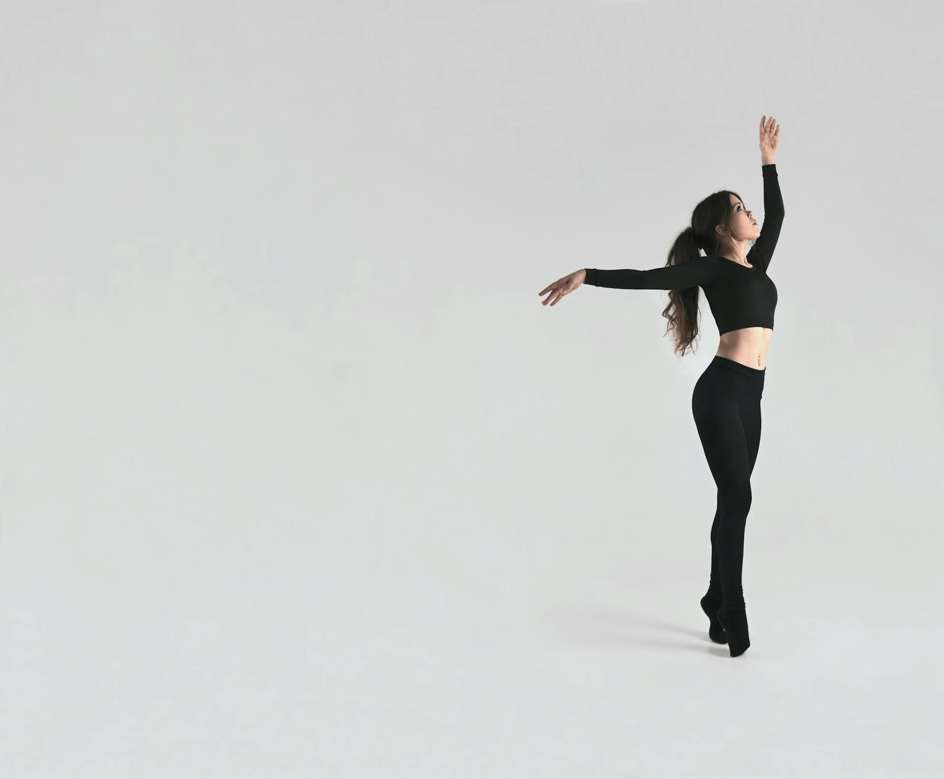 ダンスで肩甲骨を動かすことは表現力アップに直結する重要な要素