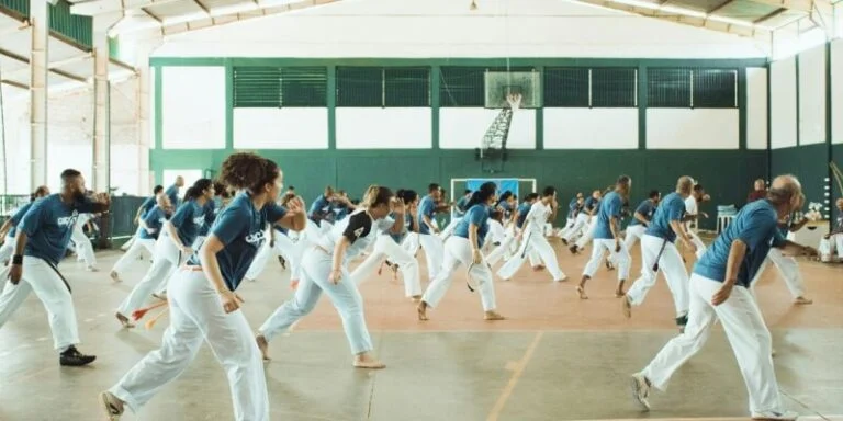 ダンスチーム名の決め方やアイデア集を紹介！おしゃれな例や文化祭で使えるポイントも紹介！